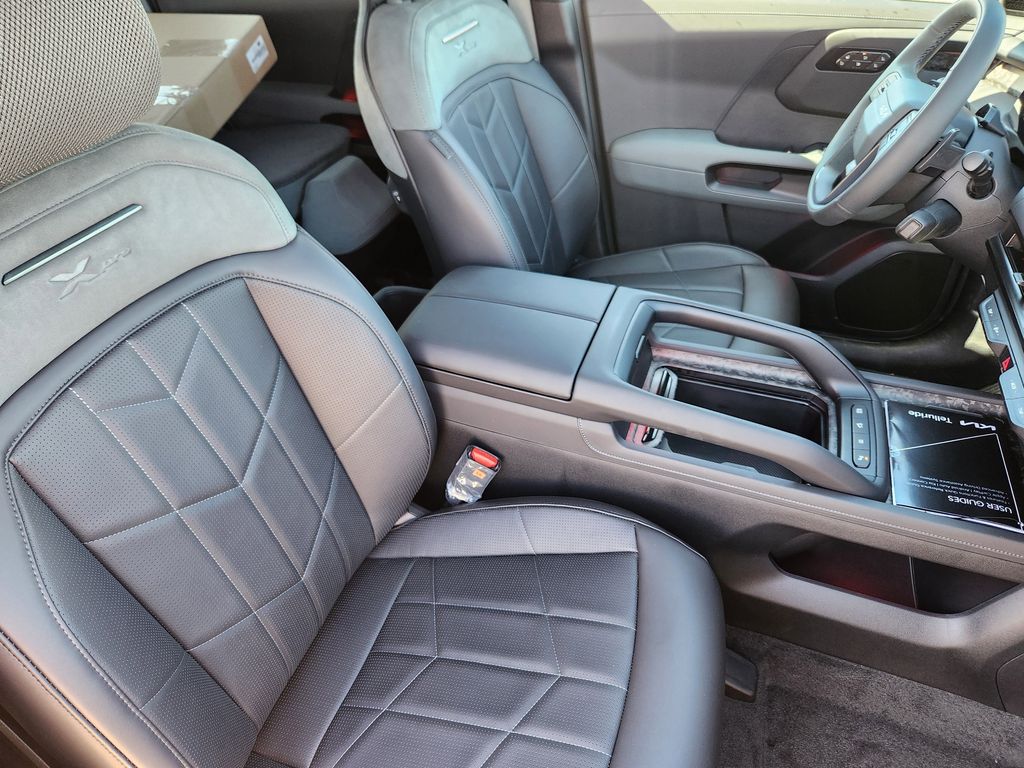 2027 Kia Telluride X-Pro SX Prestige - Photo 13