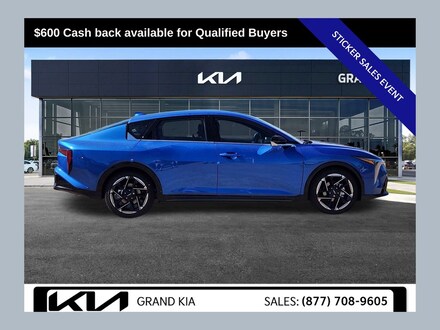 2025 Kia K4 GT-Line Sedan