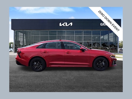 2025 Kia K5 LXS Sedan