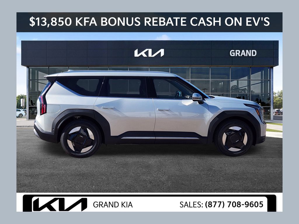 2026 Kia EV9 Wind's photo