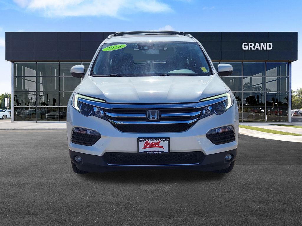 2018 Honda Pilot Elite photo 3