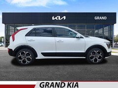2025 Kia Niro EX Touring SUV