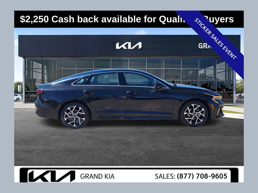 2025 Kia K5 EX's photo