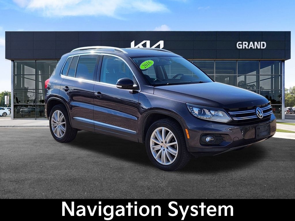 Used 2016 Volkswagen Tiguan SE SUV