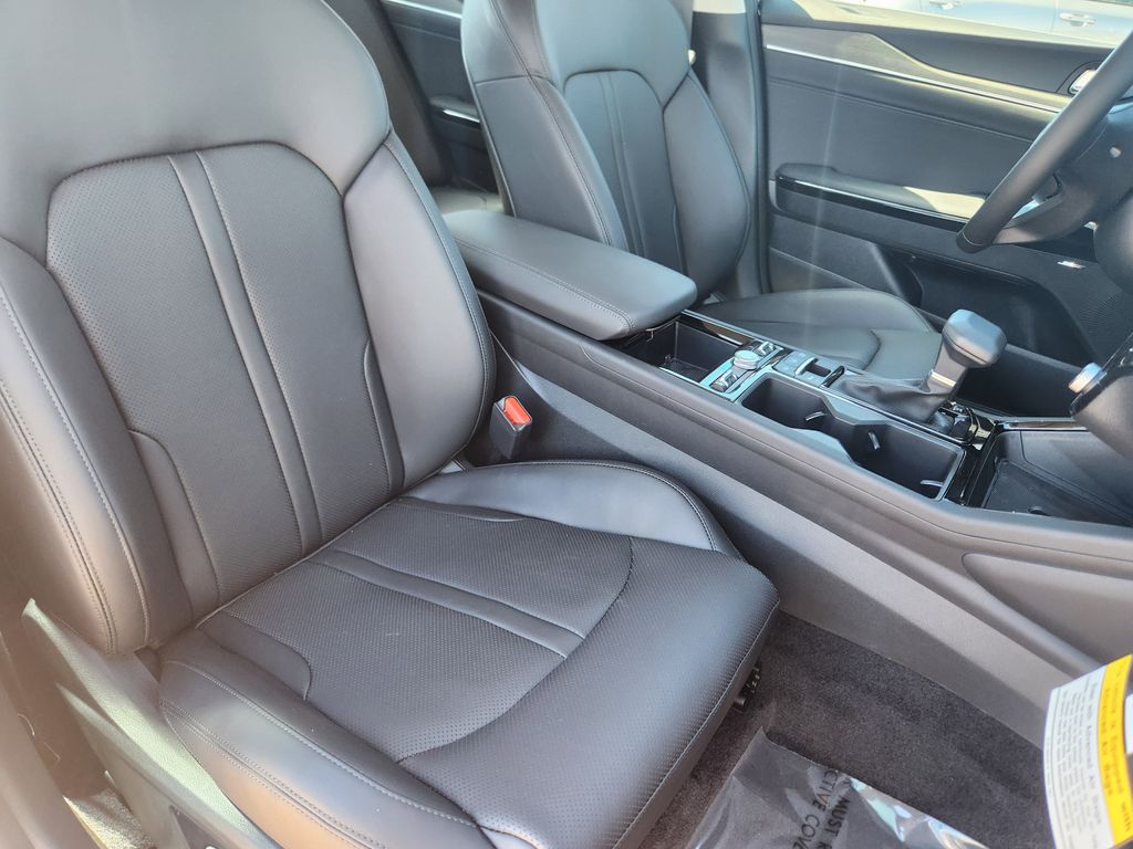 2025 Kia K5 EX - Photo 15