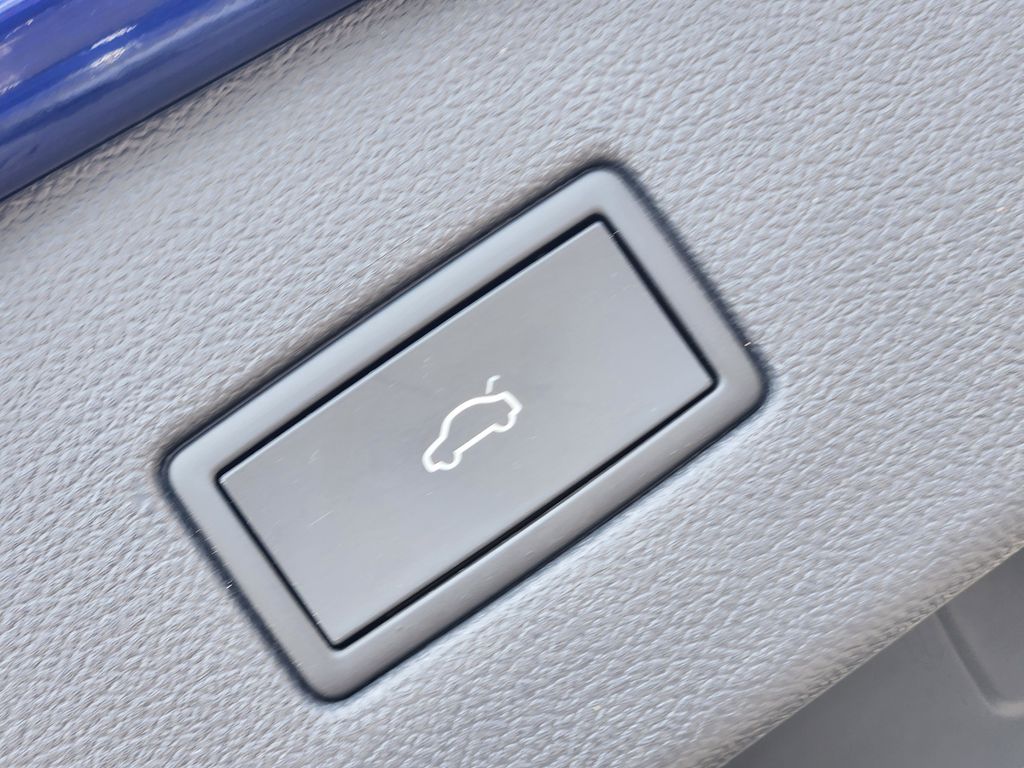 2022 Volkswagen Tiguan SE - Photo 15