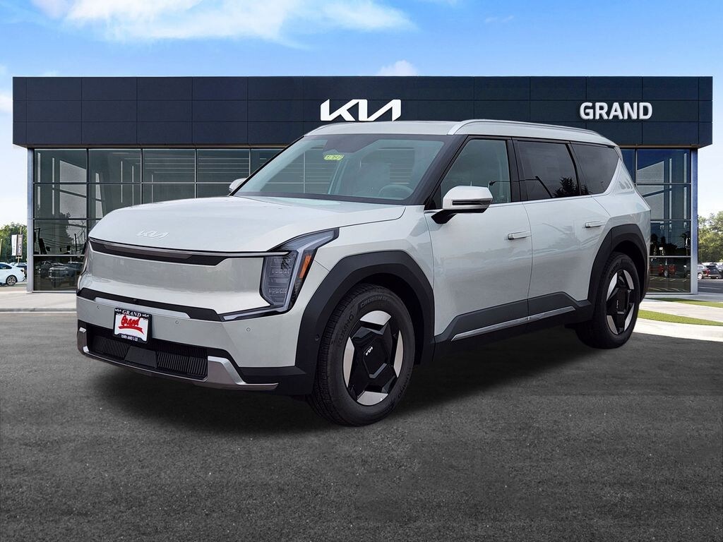 New 2026 Kia EV9 Wind SUV
