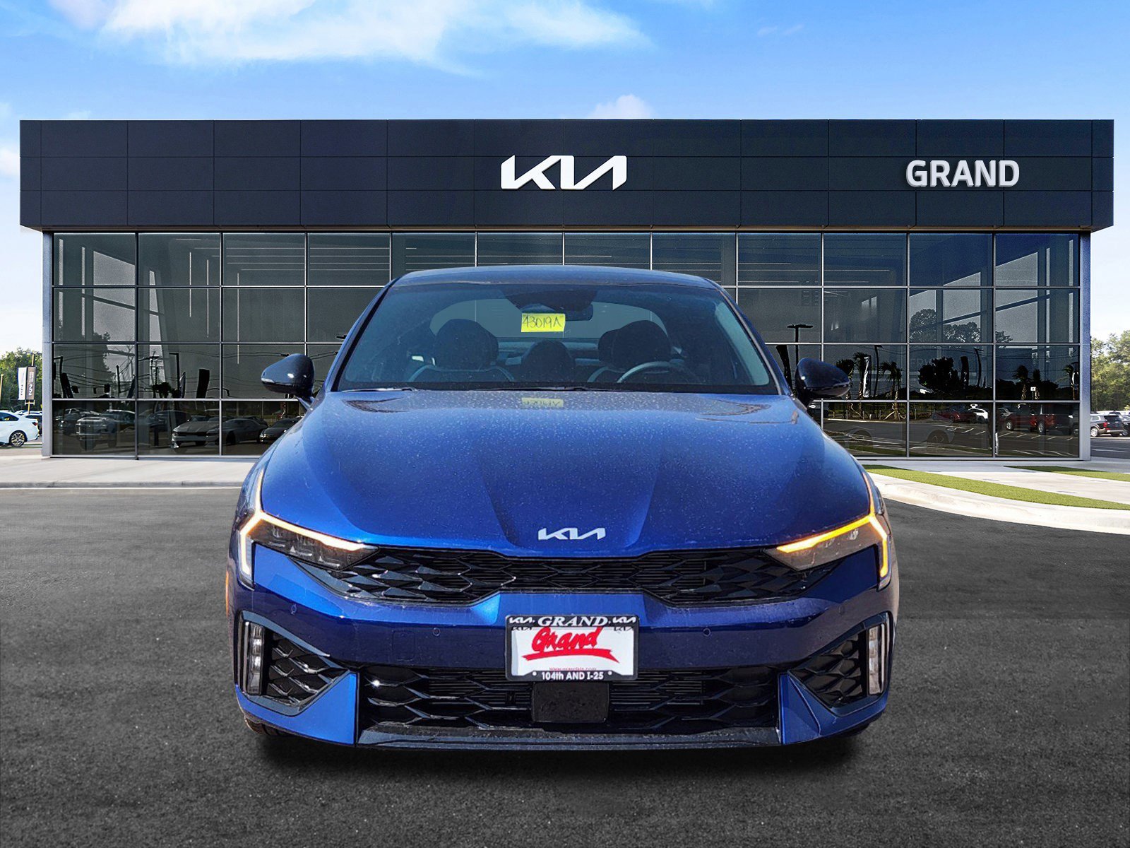 2025 Kia K5 GT-Line photo 3