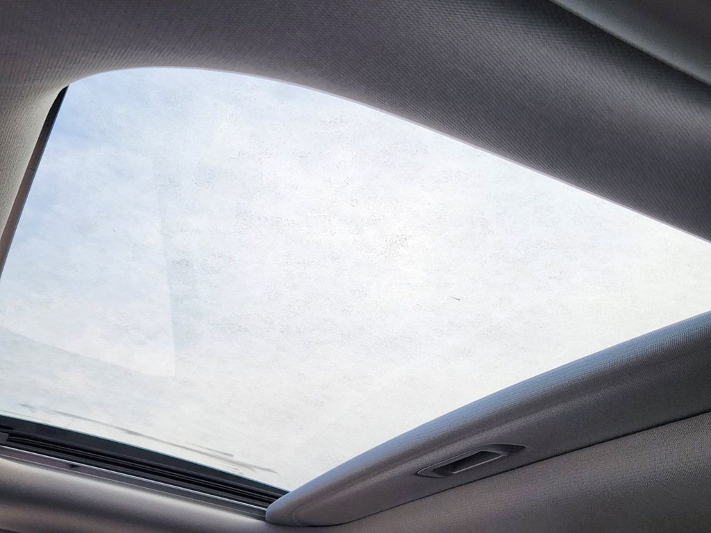 2025 Kia Carnival SX Prestige - Photo 24