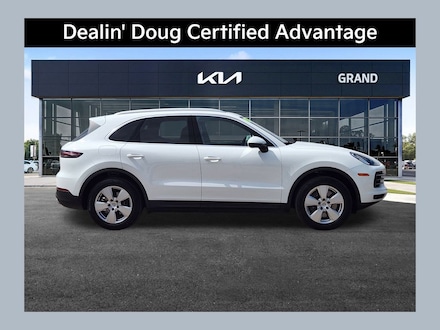 2023 Porsche Cayenne Platinum Edition SUV