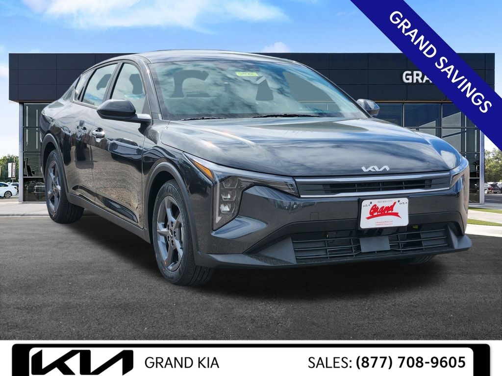 New 2026 Kia K4 LXS Sedan