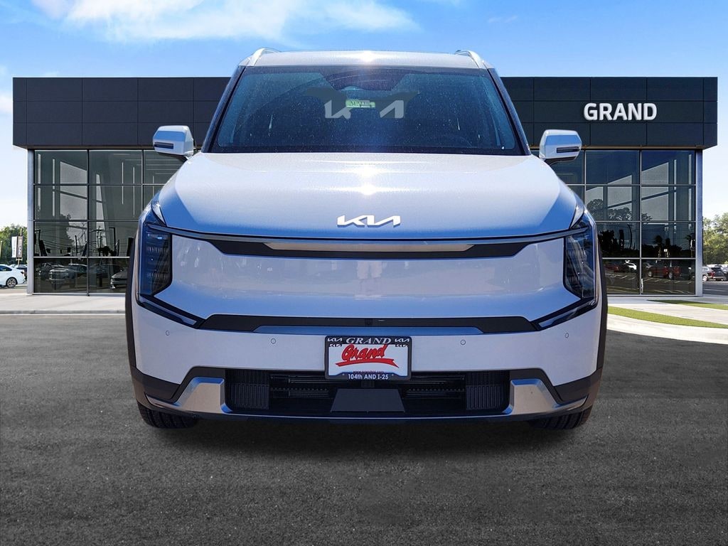 New 2026 Kia EV9 Wind SUV