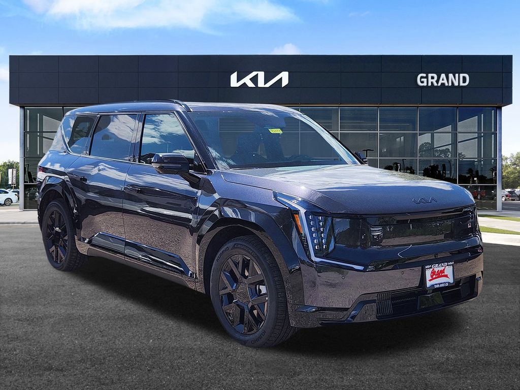2026 Kia EV9 Land photo 2