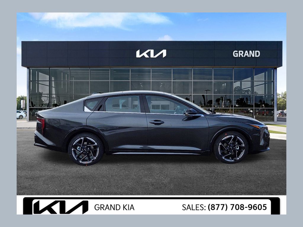 2025 Kia K4 GT-Line's photo