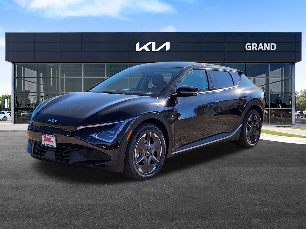 2025 Kia EV6 Light photo 3
