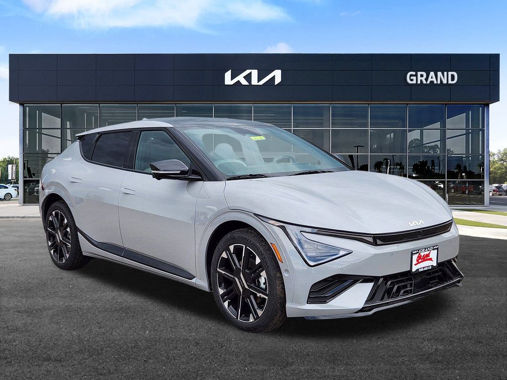 2025 Kia EV6 GT-Line photo 2