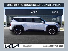 2026 Kia EV9 Wind SUV