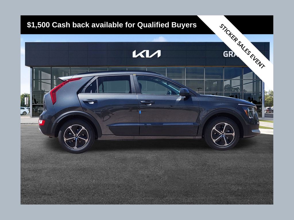 2026 Kia Niro LX HEV's photo