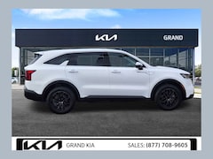 Used 2022 Kia Sorento LX SUV for sale in Thornton CO