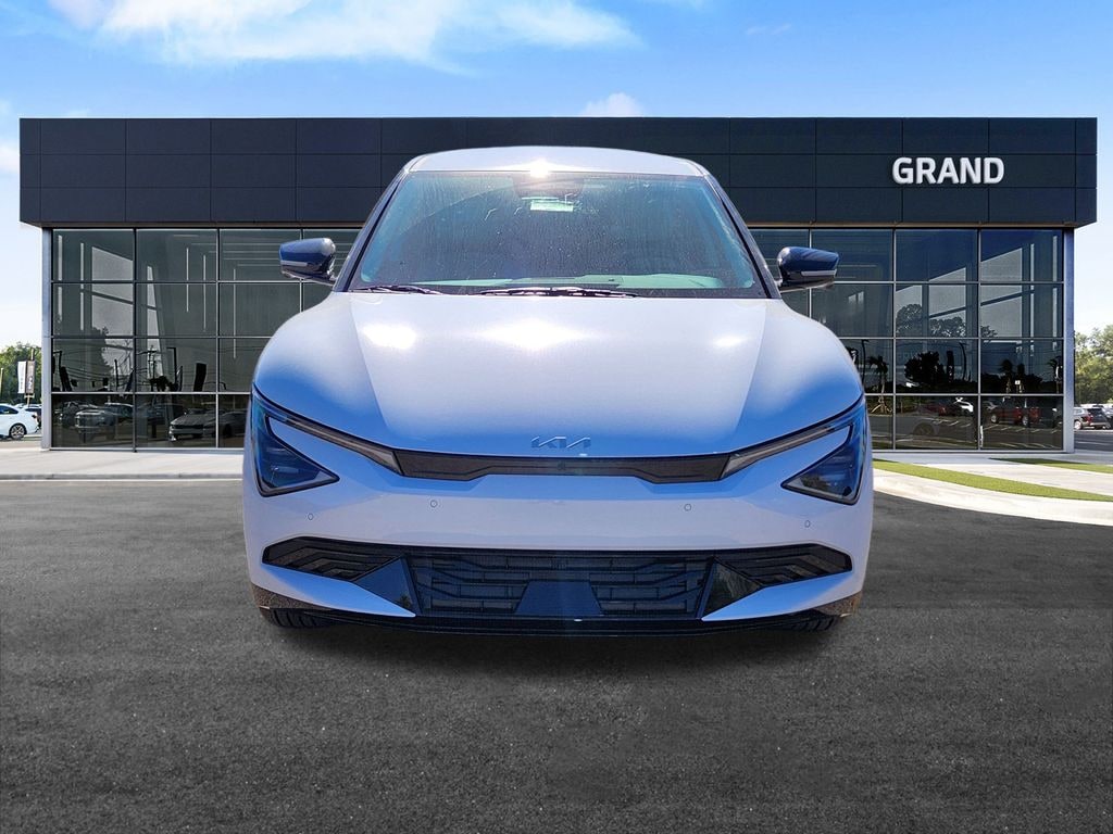 New 2025 Kia EV6 Wind SUV