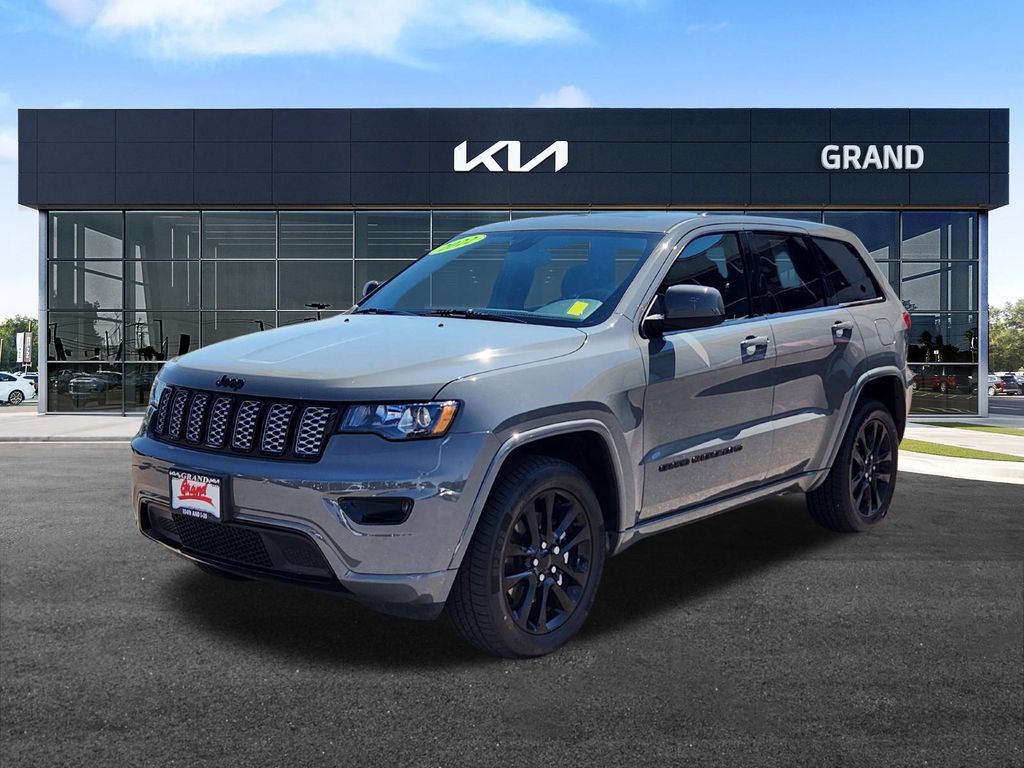 2022 Jeep Cherokee Laredo X photo 3