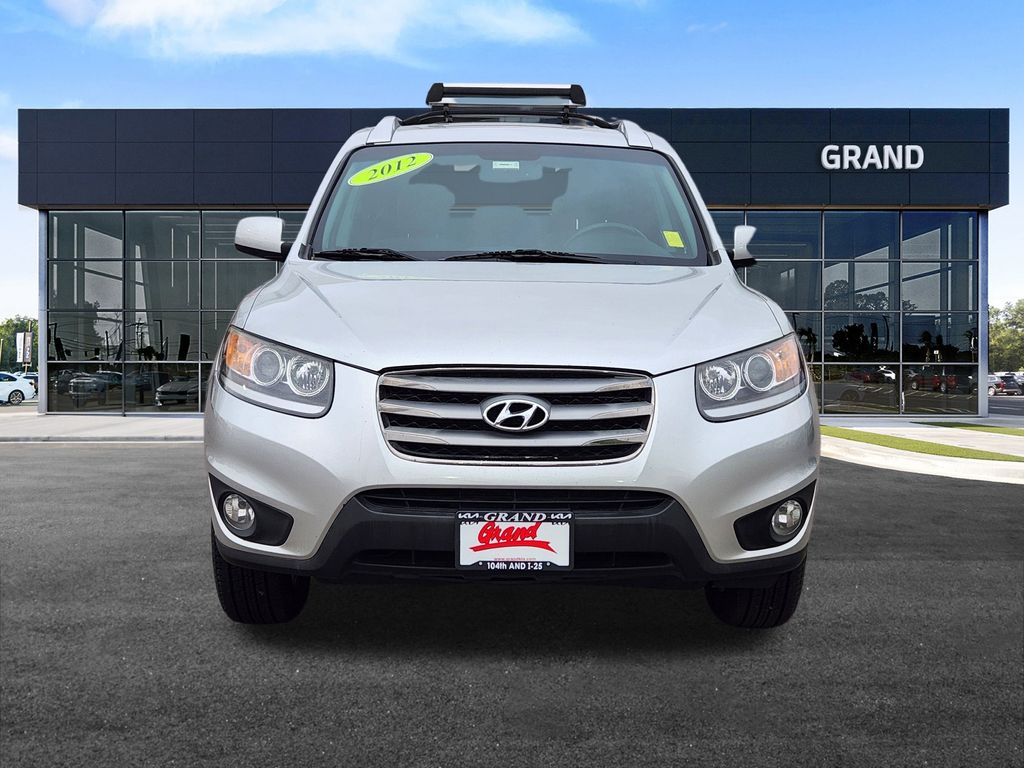 2012 Hyundai Santa Fe SE photo 3