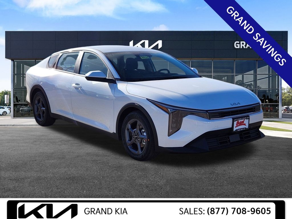New 2026 Kia K4 LXS Sedan