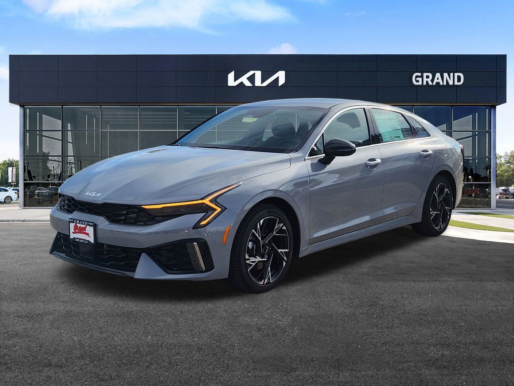2026 Kia K5 GT-Line photo 3