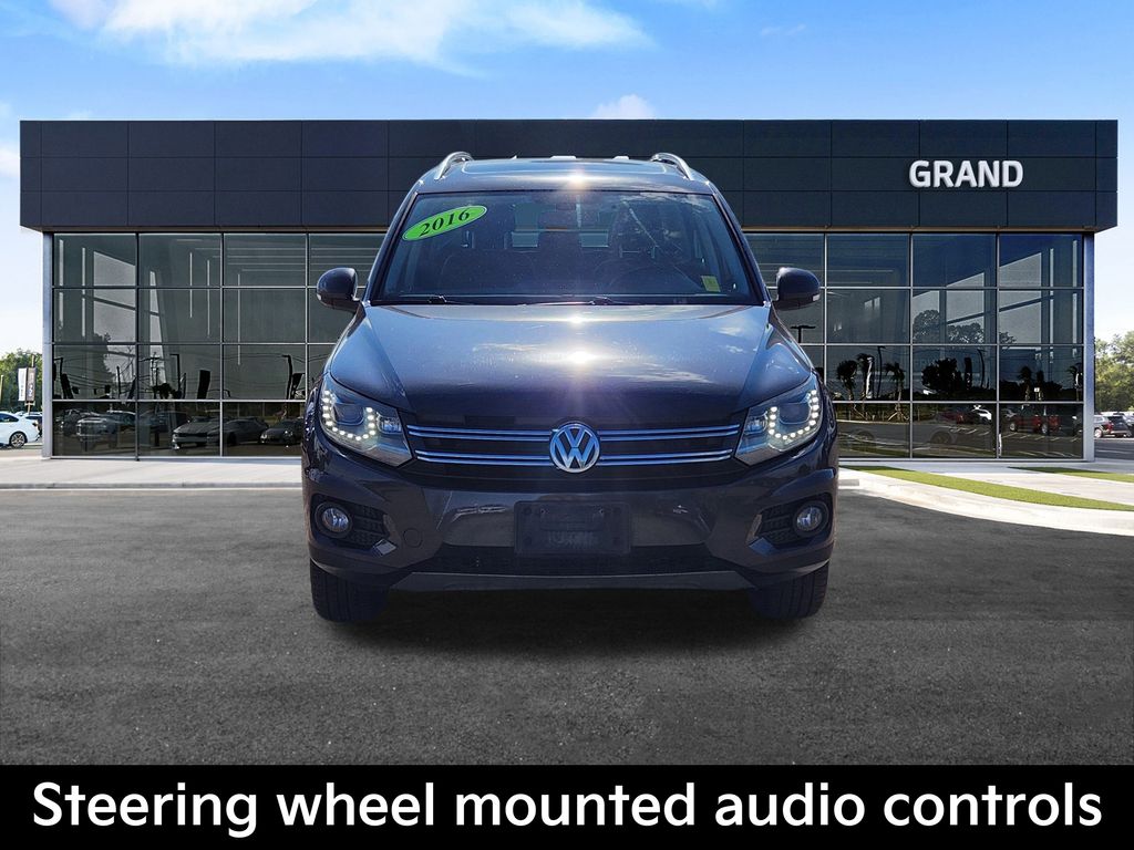2016 Volkswagen Tiguan SE photo 2