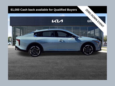 2025 Kia K4 GT-Line Sedan