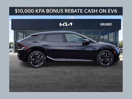 2025 Kia EV6 Wind SUV