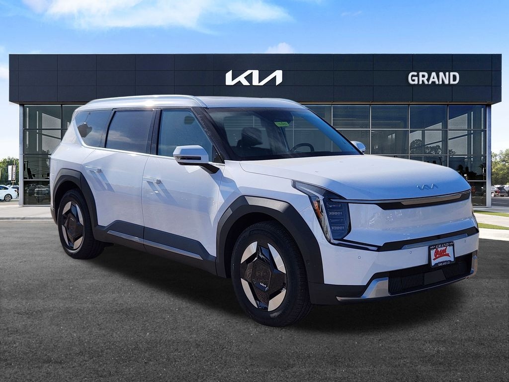 New 2026 Kia EV9 Wind SUV