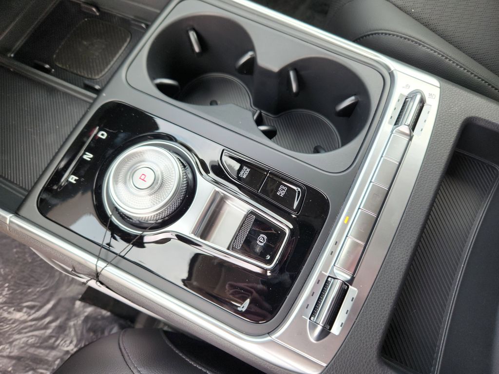 2025 Kia Carnival SX Prestige - Photo 22