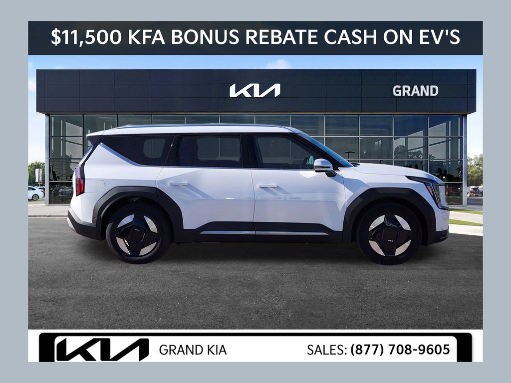 2026 Kia EV9 Wind's photo