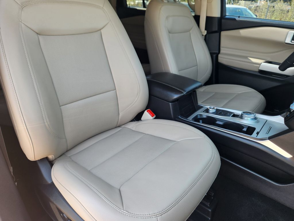 2022 Ford Explorer Limited - Photo 18