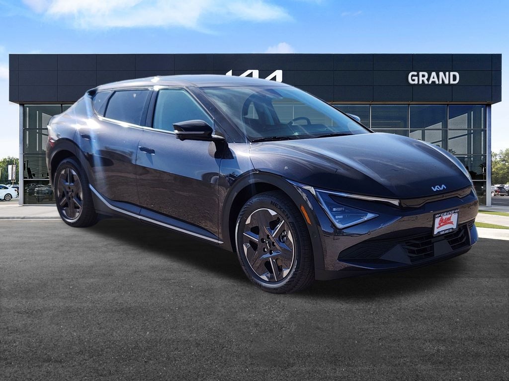 New 2025 Kia EV6 Light SUV