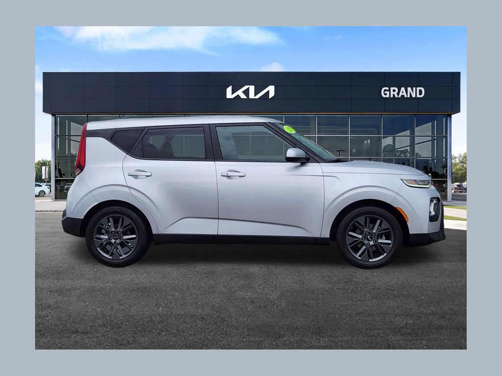 2020 Kia Soul 2.0L EX 6 IVT's photo