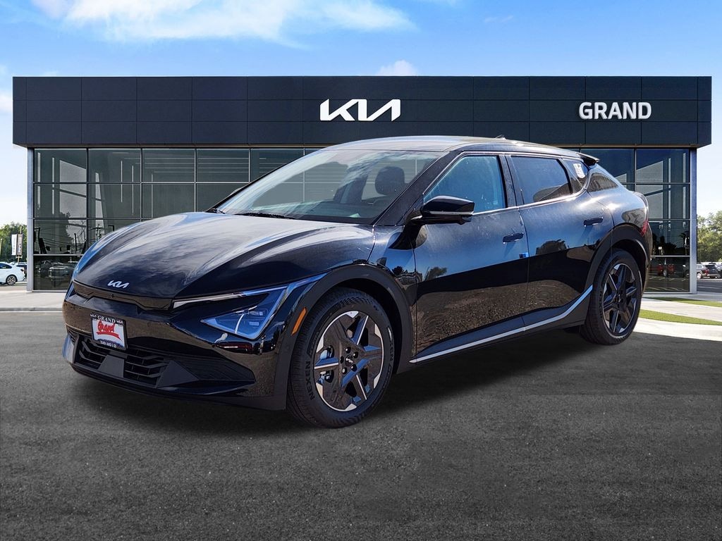 New 2025 Kia EV6 Light SUV