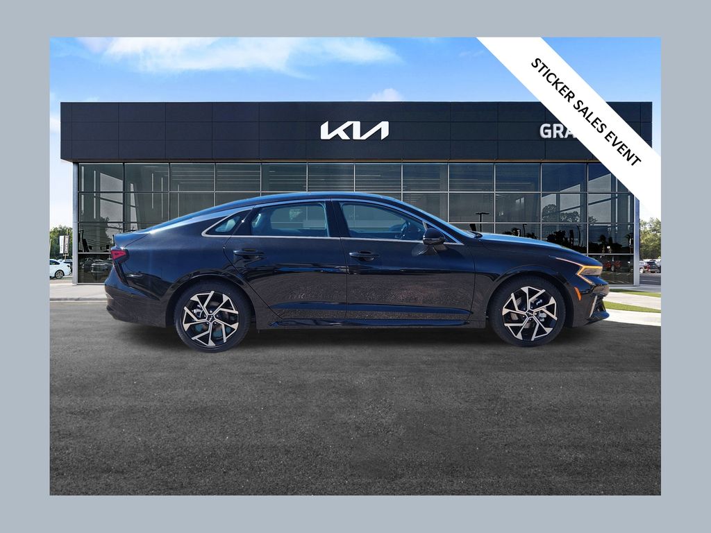 2025 Kia Optima EX FWD's photo