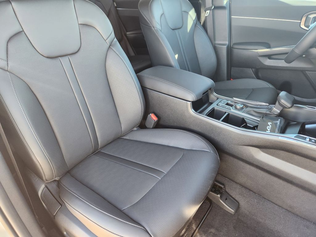 2026 Kia Sorento S - Photo 14