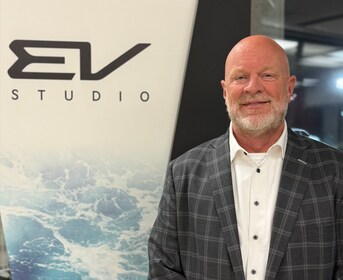 Staff member Dustin Pew from 0f74e66ec2d9