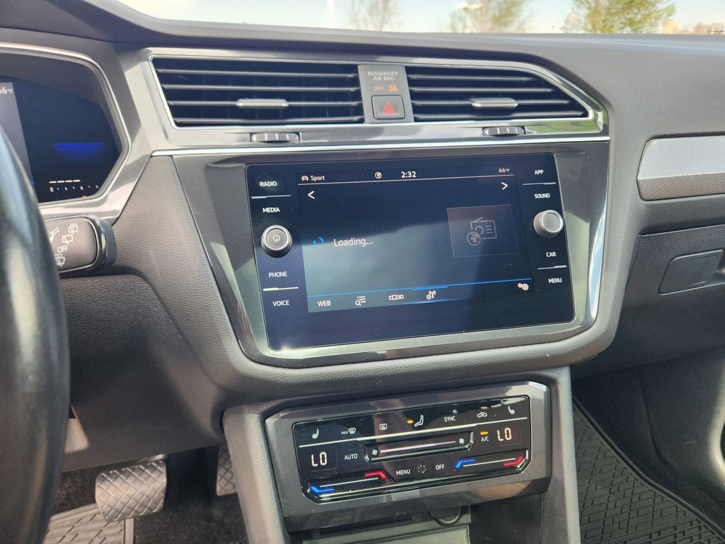 2022 Volkswagen Tiguan SE - Photo 24