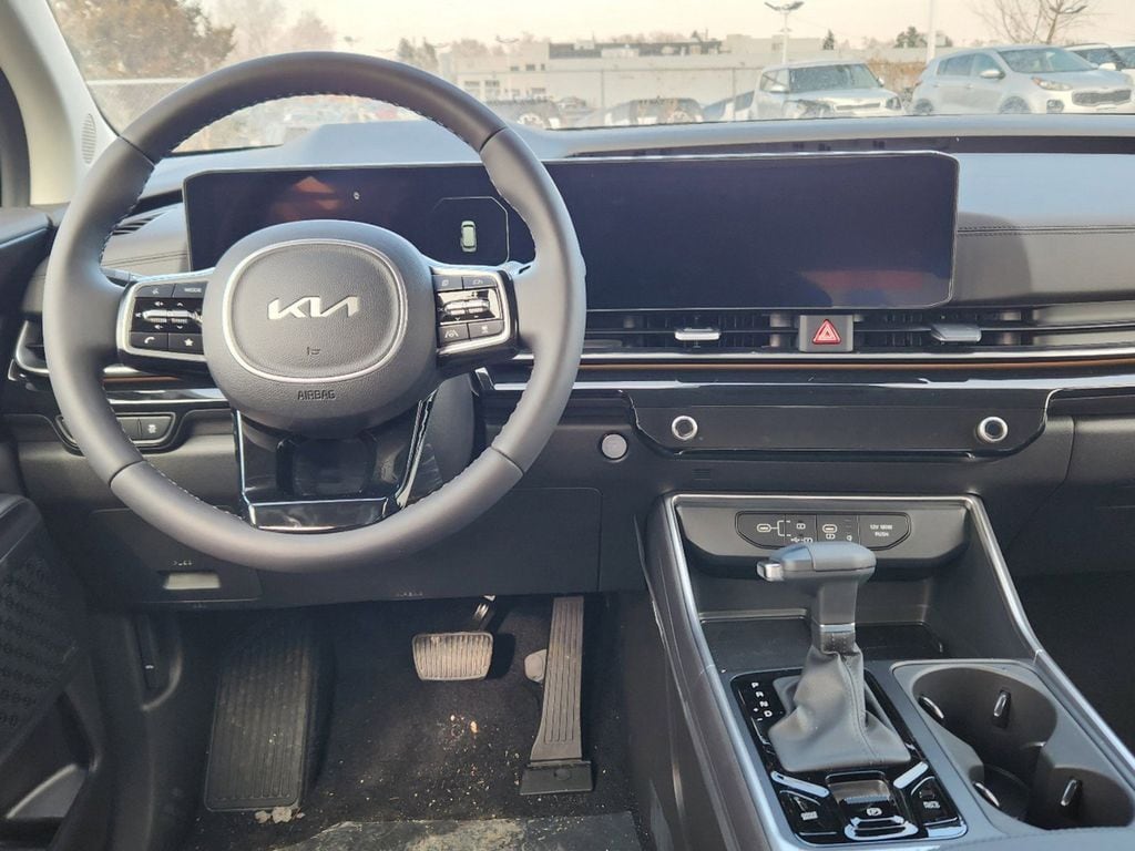 2025 Kia Carnival SX Prestige - Photo 15