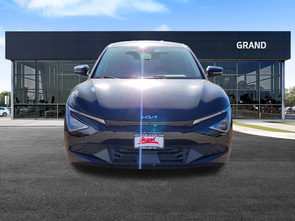 New 2025 Kia EV6 Light SUV