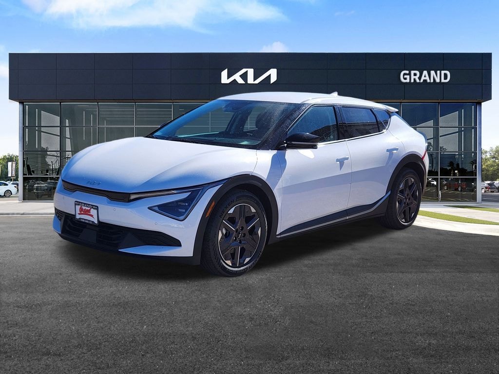 New 2025 Kia EV6 Light SUV