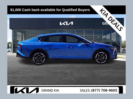 2025 Kia K4 GT-Line Sedan