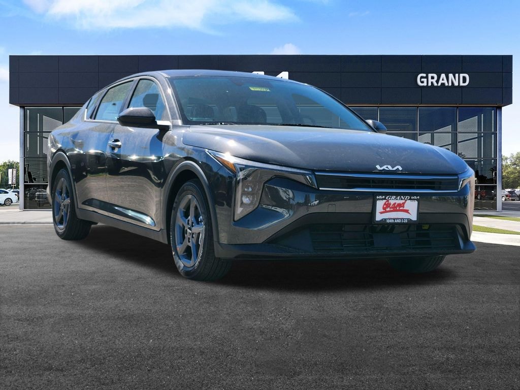 New 2026 Kia K4 LXS Sedan