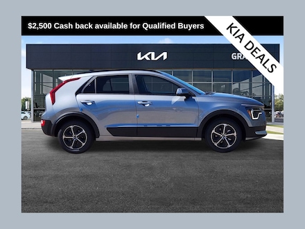 2025 Kia Niro EX SUV