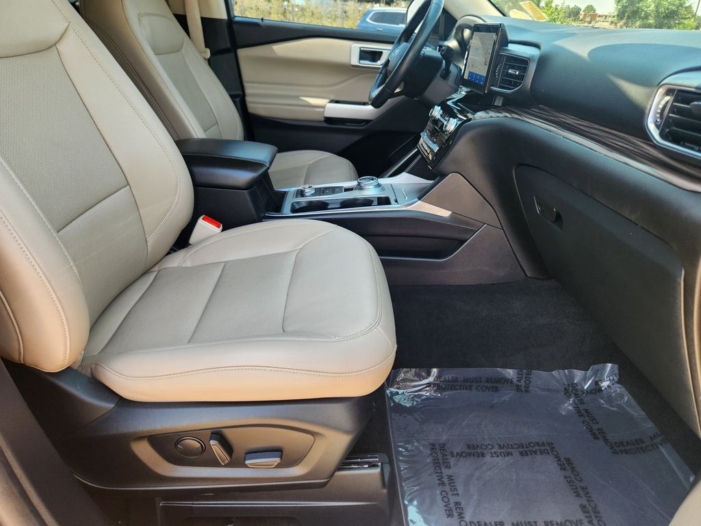 2022 Ford Explorer Limited - Photo 17