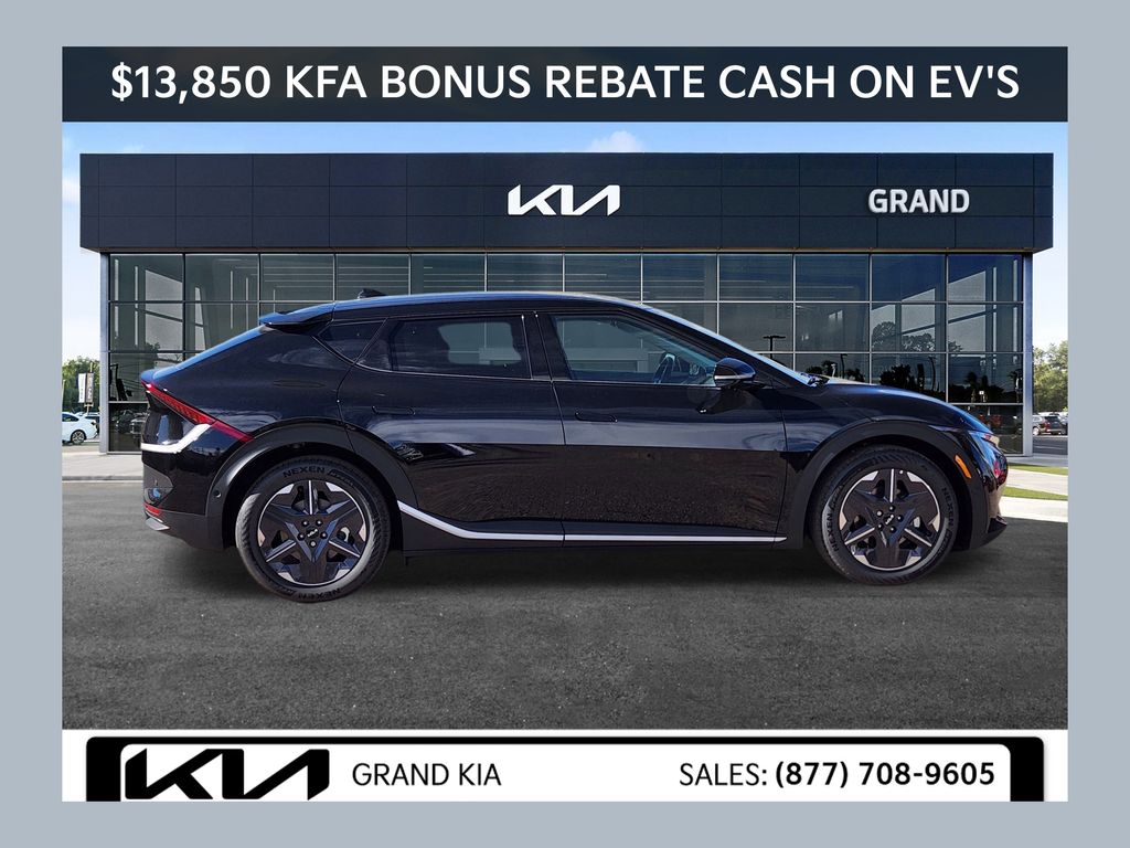 2025 Kia EV6 Light L/R's photo
